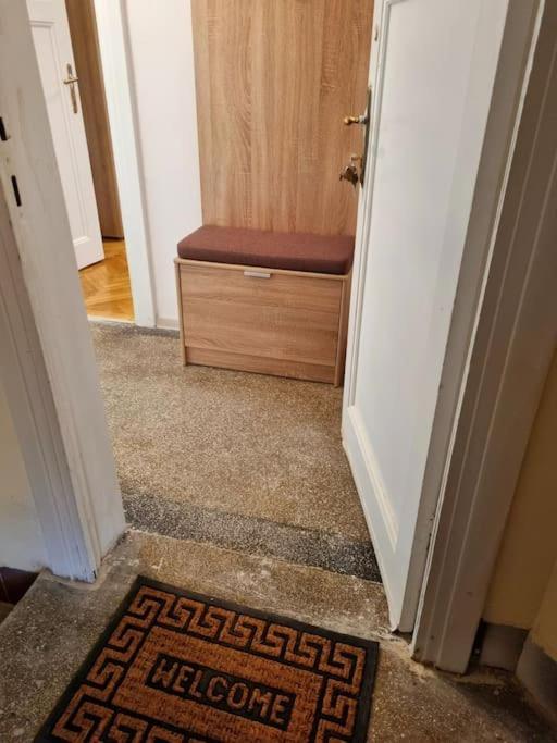Cozy Apartment Near City Center Bukurešť Exteriér fotografie