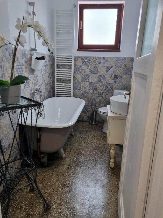 Cozy Apartment Near City Center Bukurešť Exteriér fotografie